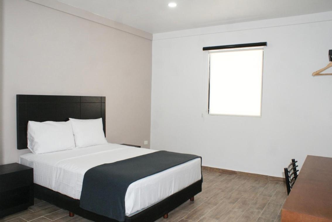 Hotel Capital Frontera Monclova Exterior foto