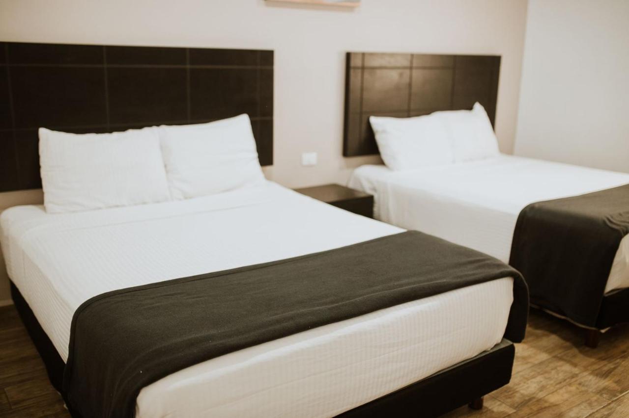 Hotel Capital Frontera Monclova Exterior foto